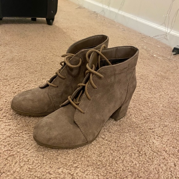 Off Broadway Shoes Dress Shoes Poshmark